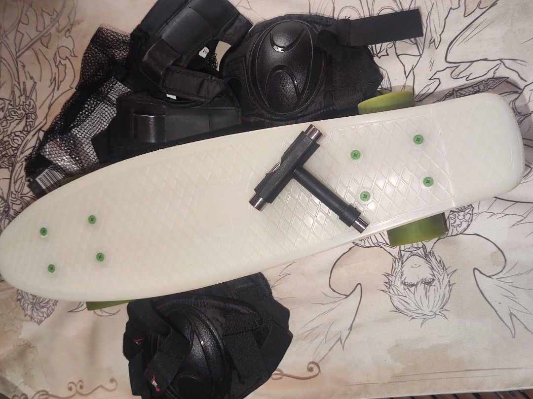 Penny glow in the dark 22" (Category: Skates, Rollerblades & Scooters) located in Manila. Submitted by olx156 (Listing ID 1467864720, Image 1). Description: .