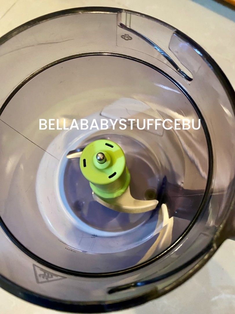 Philips Avent Advanced 2-in-1 Steamer Blender (Category: Weaning & Toddler Feeding) located in Cebu City. Submitted by bellababystuffcebu (Listing ID 1467921345, Image 3). Description: Philips Avent Advanced 2-in-1 Steamer Blender Preloved in Very Good Working Condition SRP 14,500 Selling Low Healthy Steaming, easy blending Easily prepare nutritious, homemade baby meals with the Philips Avent 2-in-1 Steamer Blender. First, steam fruit, vegetables