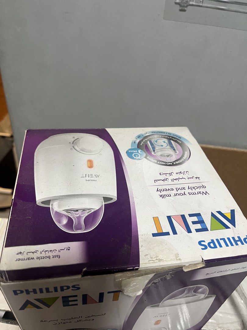 Philips Avent Fast Baby Bottle Warmer (Category: Breastfeeding & Bottle Feeding) located in Quezon City. Submitted by staysaltyph (Listing ID 1467896938, Image 3). Description: - Philips Avent fast bottle warmer, sealed in original plastic packaging - Warms milk evenly in about 3 minutes with zero hot spots - Simple dial control for easy temperature settings - Comes in original retail box (box has minor wear from storage) - Trusted Carousell sell