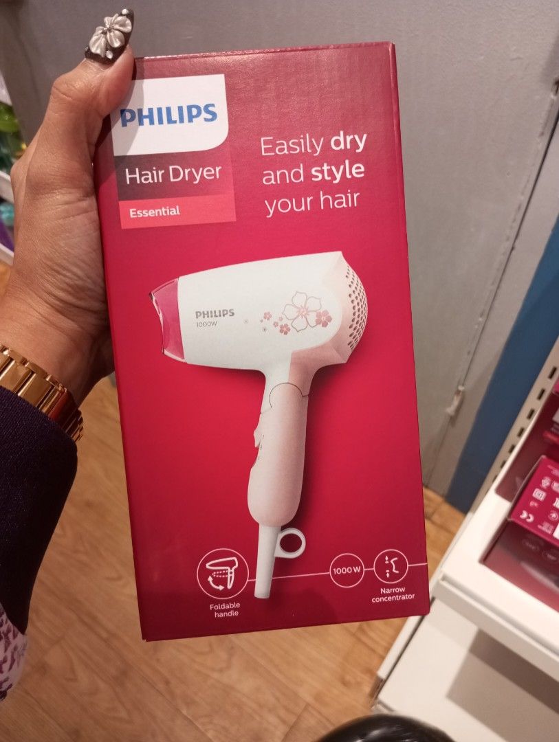 philips hair dryer 8108 (Category: Hair) located in Pasay City. Submitted by trueocean_d2c5d2 (Listing ID 1467908428, Image 1). Description: bnew high quality authentic philips.
