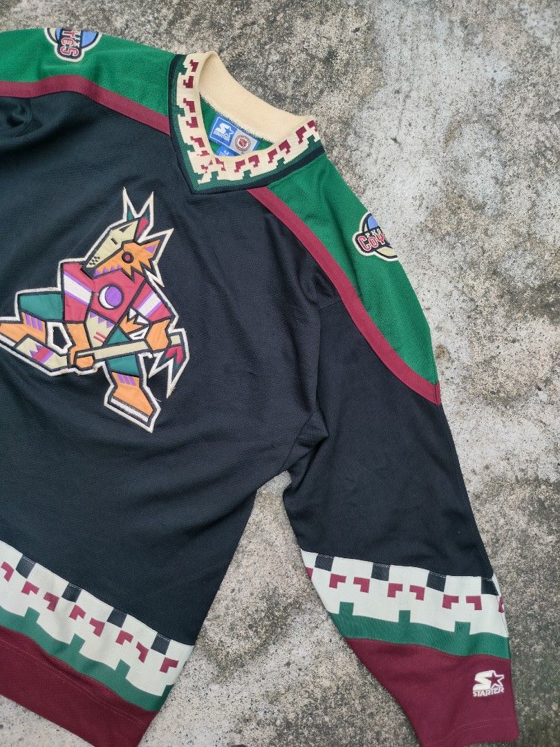 Phoenix Cayotes NHL Jersey (Category: Tshirts & Polo Shirts ) located in Midsayap. Submitted by rogeandrei29987 (Listing ID 1468030104, Image 3). Description: 📌 •M on tag •19.5x27.5 •9.5/10 cr •Scratch, Lints, Stain •Good Condi MOP: Gcash Courier✈️: Flash Express Unli vouch/Vc with item Loc: Parang, Maguindanao❤️.