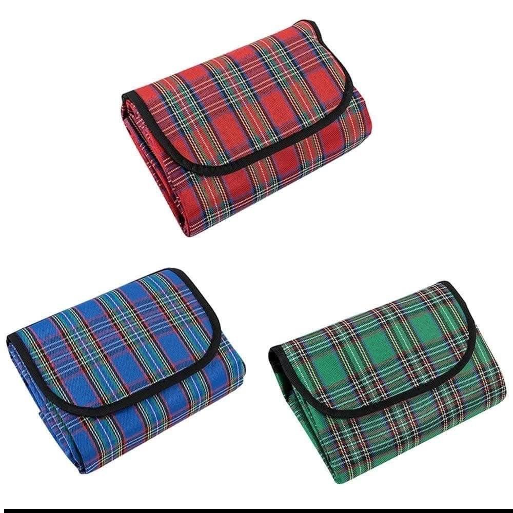 Picnic mat (Category: Carpets, Mats & Flooring) located in Manila. Submitted by yzcartph (Listing ID 1467963140, Image 2). Description: Single 190 Double 250.