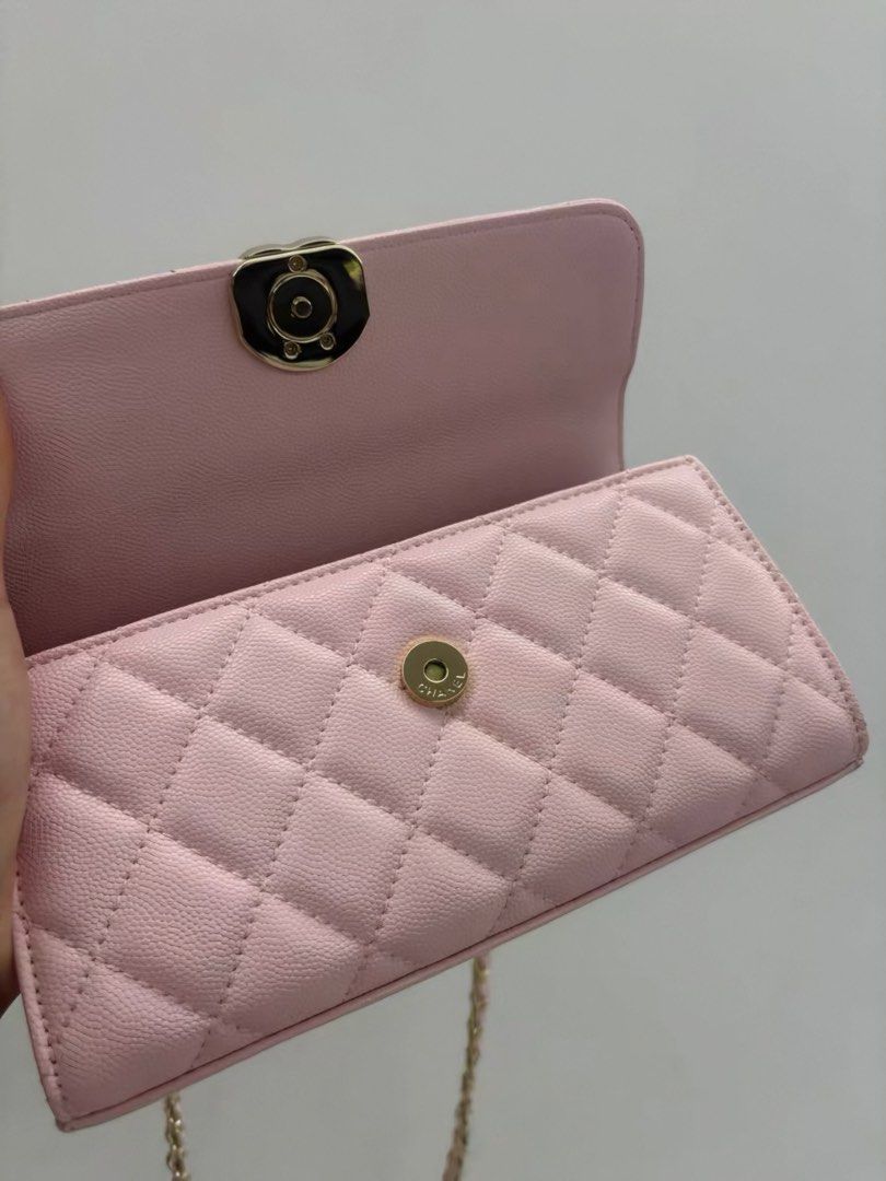 Pink Chanel 25s Kelly (Category: Luxury Bags & Wallets) located in Las Pinas. Submitted by moonlaight (Listing ID 1468039435, Image 3). Description: Condition: Almost brand new This bag looks really beautiful in person. The color is light pink, similar to Sakura Pink. The sides aren’t the overly wide, bulky version! Comes with dust bag onlyyy.