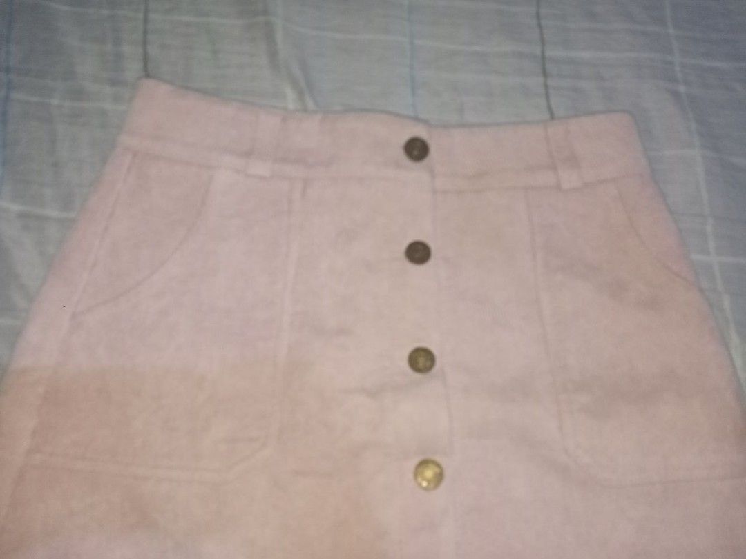 pink corduroy skirt (Category: Skirts) located in Marikina City. Submitted by seoksoo (Listing ID 1467901741, Image 3). Description: fits 26-27 waist line..