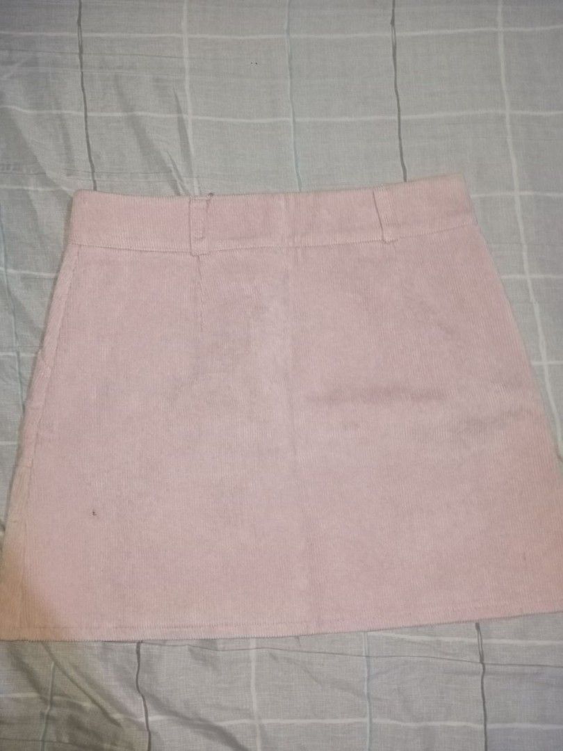 pink corduroy skirt (Category: Skirts) located in Marikina City. Submitted by seoksoo (Listing ID 1467901741, Image 2). Description: fits 26-27 waist line..