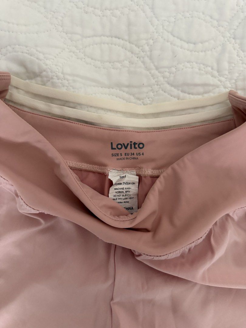 Pink Lovito Running Shorts (Category: Activewear) located in Quezon City. Submitted by kelangot (Listing ID 1467906090, Image 2). Description: Selling this item in great condition! Brand: lovito Size: small Condition: worn only once Color: pink RFS: decluttering 📦 Shipping: C/O buyer 💸 Payment: GCash, BPI, or GoTyme Feel free to message me for inquiries Strictly no cancellations, returns, or refunds. Happy shopping! ♡.