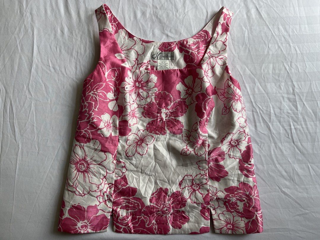 Y2K Pink White Floral Top (Category: Sleeveless) located in Quezon City. Submitted by grapejuiceblue2 (Listing ID 1467980768, Image 2). Description: 🏷️Dressbarn (size 10 on tag!) - never worn - rfs: decluttering - mop: gcash only - mod: lalamove/j&t - price + sf.