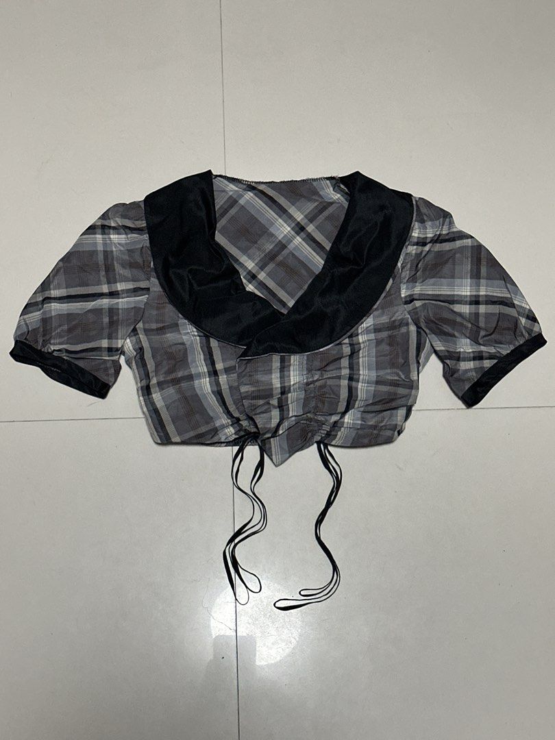 Plaid Bolero (Category: Others Tops) located in Manila. Submitted by velaiyara (Listing ID 1467966345, Image 1). Description: xs-med.
