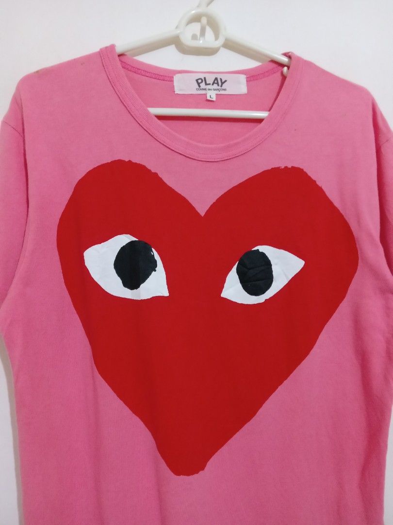Play cdg tee (Category: Tshirts & Polo Shirts ) located in Akbar. Submitted by bethlehema07352 (Listing ID 1467851212, Image 2). Description: .