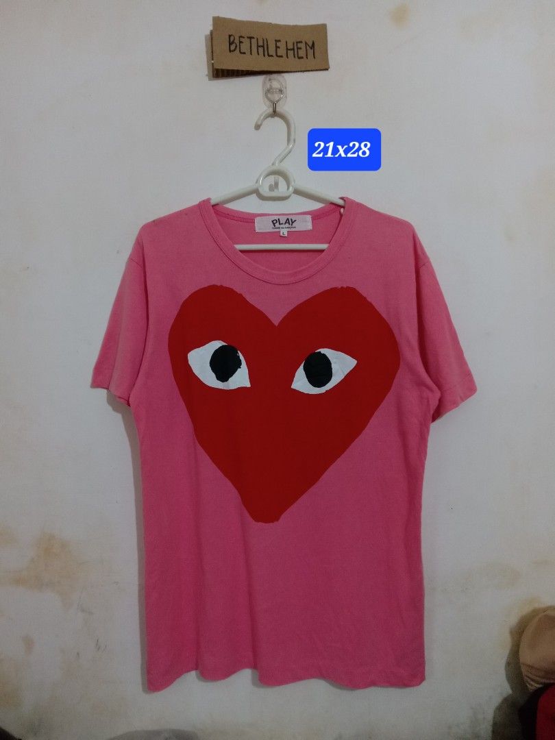 Play cdg tee (Category: Tshirts & Polo Shirts ) located in Akbar. Submitted by bethlehema07352 (Listing ID 1467851212, Image 1). Description: .
