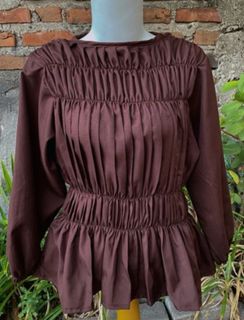 (Category: ) located in . Submitted by trio.closet (Listing ID 1467952116, Image 1). Description: .