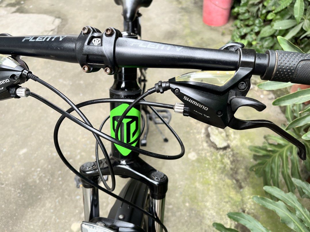 PLENTY Mountain Bike (Category: Bicycles) located in Cabuyao City. Submitted by linn_archives (Listing ID 1467979940, Image 3). Description: Used by my father twice, for long rides and short errands only. Walang ibang family member ang nagamit, nakatambak lang sa bahay. Minor flaws only, see picture for more details :) Needed funds, will be used for study fees. 📍 Cabuyao, Laguna.