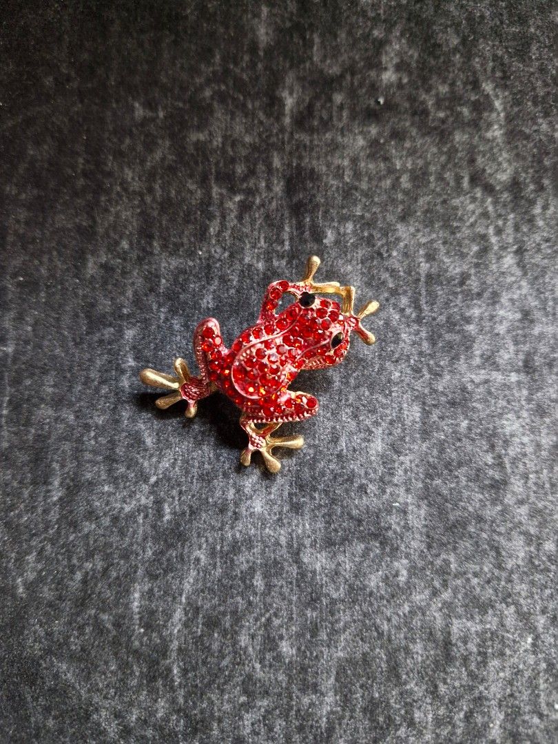 Poison Darts Frog Brooch (Category: Brooches) located in Taguig. Submitted by mommaschoice (Listing ID 1467947445, Image 1). Description: Brand new Adorned w/rhinestones Elegantly crafted design Lightweight won't damage the fabric Ships nationwide.