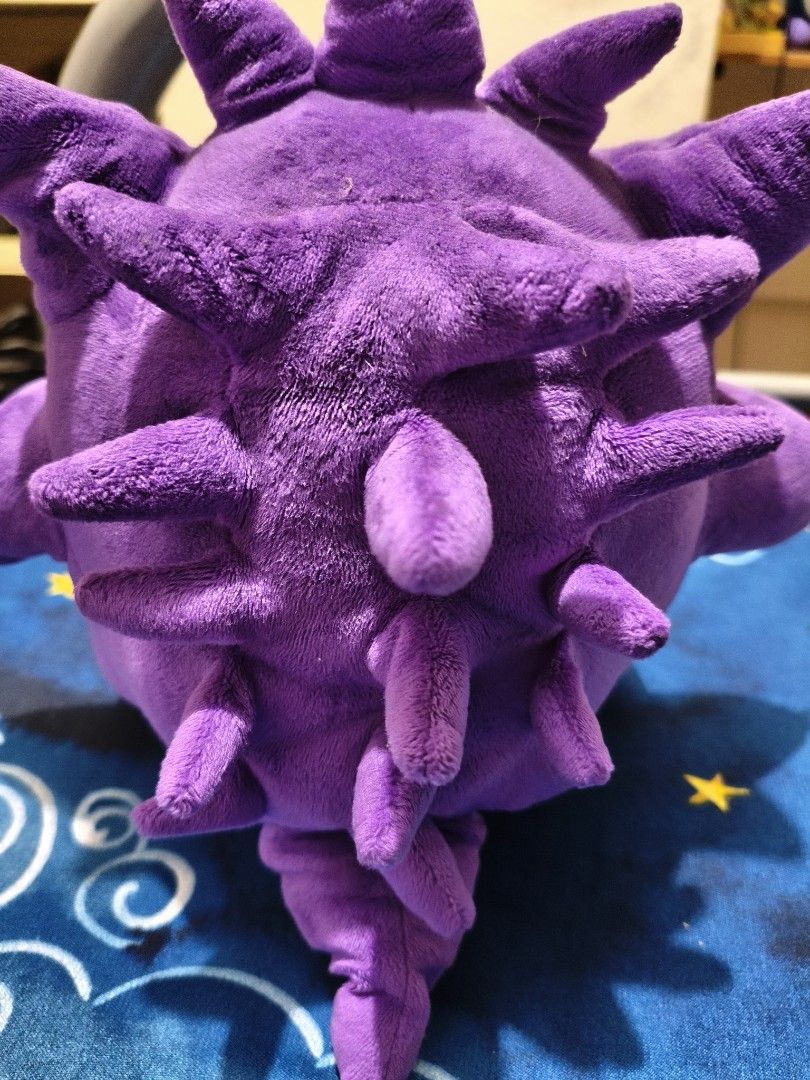 Pokemon Gengar 1997 Third Round Plush (Category: Plushies & Soft Toys) located in Bulacan. Submitted by alenkokonut (Listing ID 1467950969, Image 2). Description: - Official 1997 Pokémon Gengar plush toy by Third Round - Cut Tag RFS: Decluttering Negotiable.