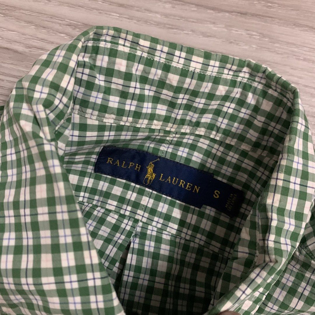 Polo Ralph lauren (Category: Formal Shirts) located in Cavite. Submitted by yobubsss (Listing ID 1468051338, Image 3). Description: Size small 21w 29L Good condition No issue.
