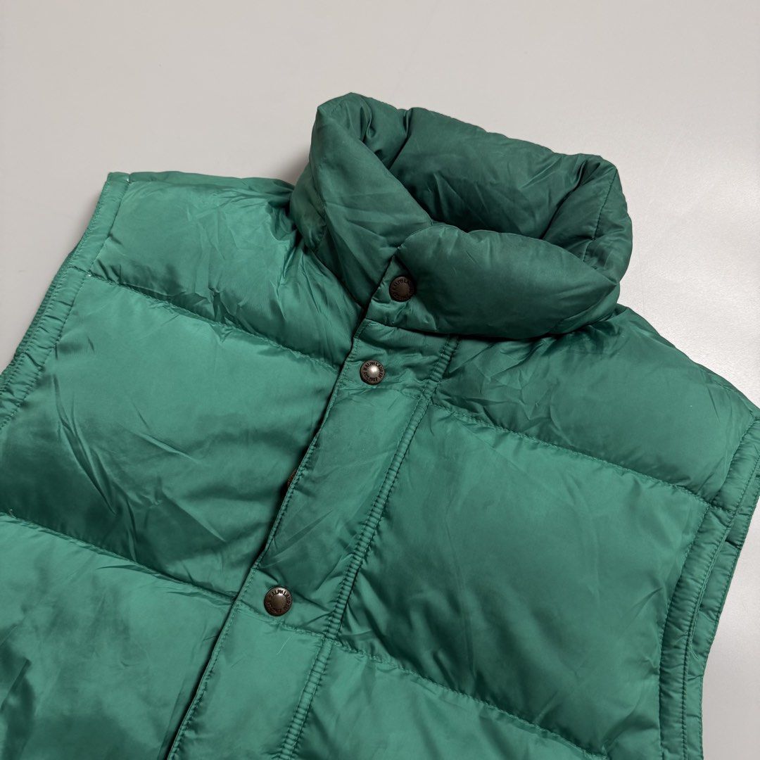 Polo Ralph Lauren Puffer Vest (Category: Coats, Jackets and Outerwear) located in Cebu City. Submitted by inukaybyjlf (Listing ID 1468057067, Image 3). Description: Condition: Excellent Issue: No flaws Dimensions: 22.5x25.5 Best fit: M-L Please refer to photos for actual condition.