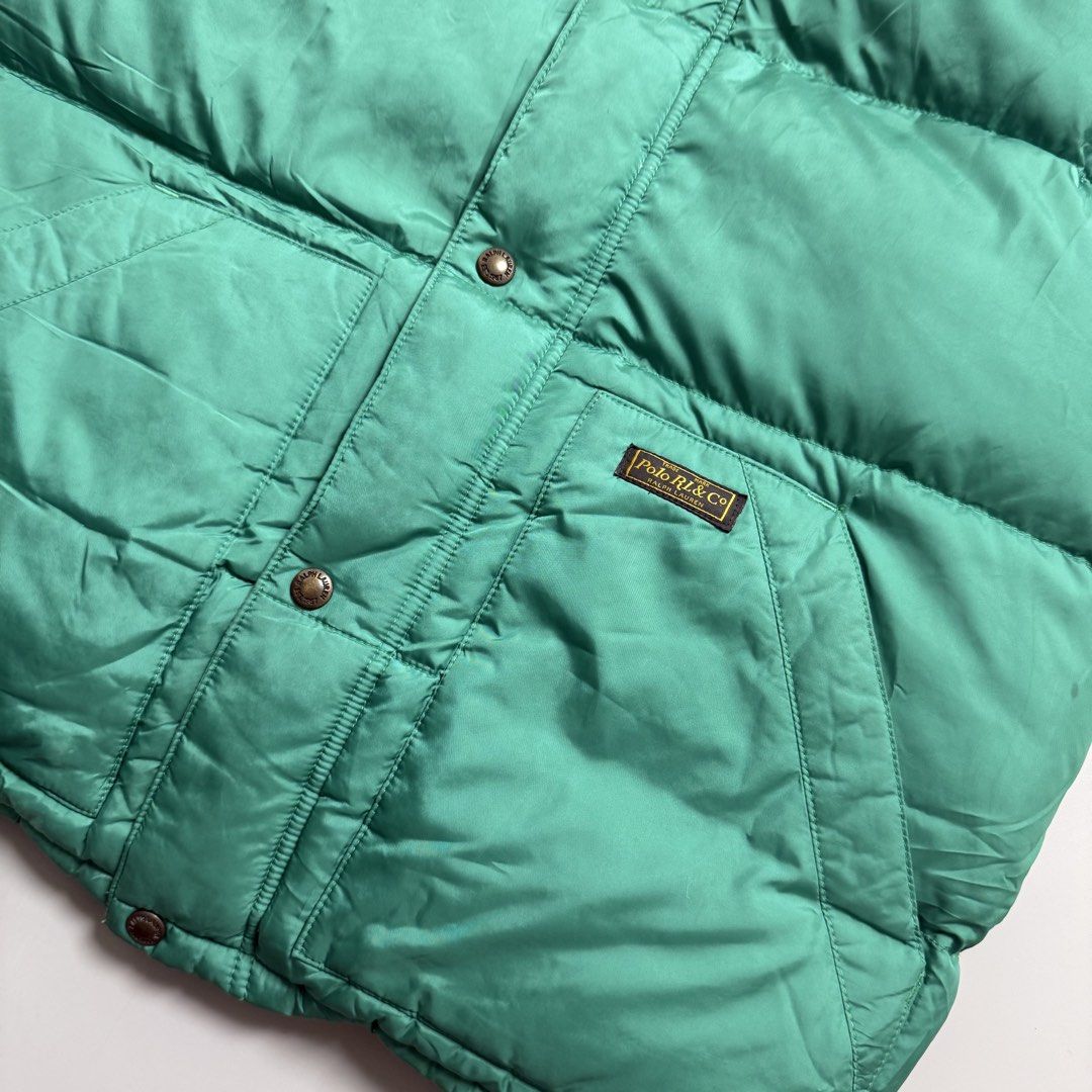 Polo Ralph Lauren Puffer Vest (Category: Coats, Jackets and Outerwear) located in Cebu City. Submitted by inukaybyjlf (Listing ID 1468057067, Image 2). Description: Condition: Excellent Issue: No flaws Dimensions: 22.5x25.5 Best fit: M-L Please refer to photos for actual condition.