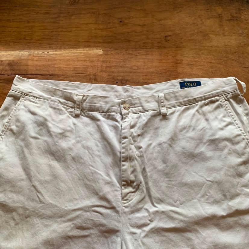 POLO Ralph Lauren White Short (Category: Shorts) located in Lapu Lapu. Submitted by rebuild.arkives (Listing ID 1467936324, Image 2). Description: POLO Ralph Lauren White Short ‎ ‎📏 Size Guide (Inches): ‎Waist - 20.5 ‎Length - 21.5 ‎Leg Opening - 11.5 ‎ ‎Color: 10/10 ‎Condition: 10/10 ‎Issue: None ‎ ‎📝 Heads up: ‎• This is a thrift item so please manage your expectations. ‎• Color may slightly differ due to lighting. ‎• Washed and ready to wear