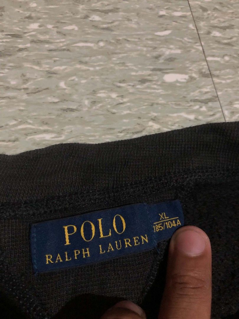 POLO SCRIPT CARPET SWEATER (Category: Hoodies) located in Manila. Submitted by jazz_find5 (Listing ID 1468010076, Image 3). Description: POLO RALPH LAUREN SCRIPT CARPET LOGO ACID GREY COLOR WAY VERY GOOD CONDITION 24'29.