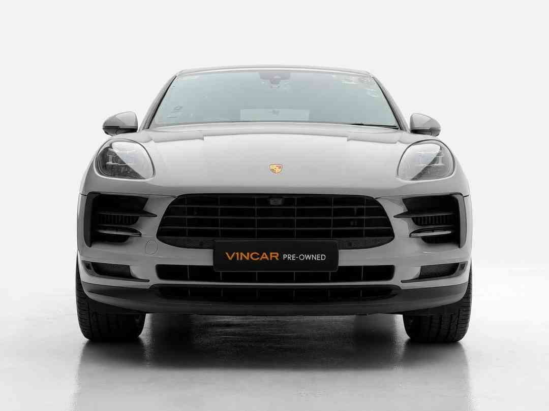 (Category: ) located in . Submitted by vincar_pre-owned (Listing ID 1467902237, Image 1). Description: .