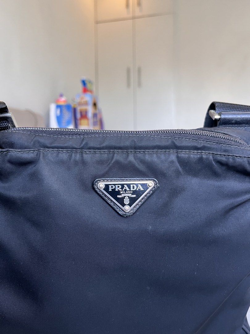 Prada Sling Bag (Category: Luxury Bags & Wallets) located in Antipolo. Submitted by itsme_ghelsonn (Listing ID 1467975540, Image 2). Description: .