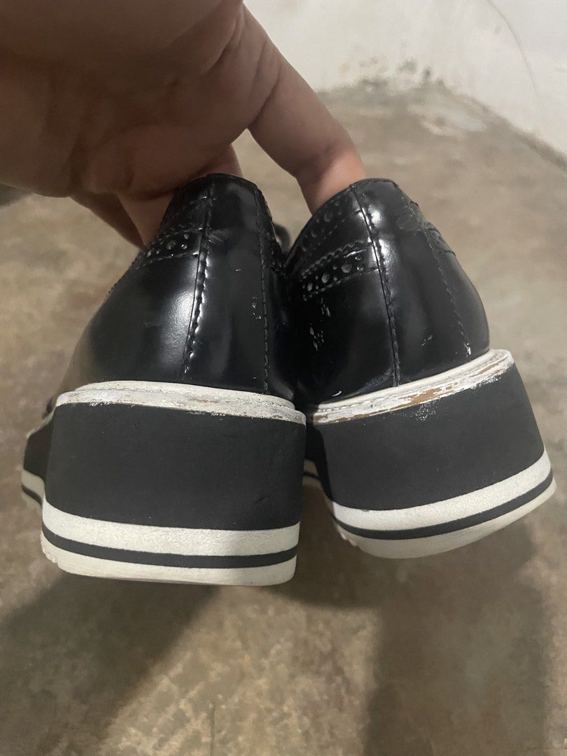 Prada wingtip brouge shoes (Category: Sneakers & Footwear) located in Davao. Submitted by mj_designervintagecurator (Listing ID 1467949461, Image 2). Description: 📌with some paint removed sa sides pls see photos 📌size 35 📌22.5 cm/ 9 inches.