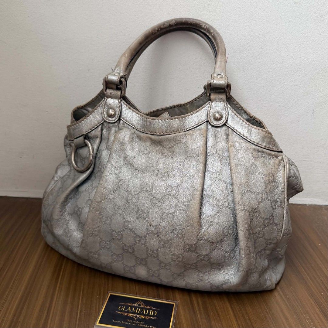 PRE OWNED AUTHENTIC GUCCI GG SUKEY BAG (Category: Luxury Bags & Wallets) located in Paranaque City. Submitted by Glamfahd (Listing ID 1467912643, Image 2). Description: Pre Owned Authentic GUCCI GG Bag Inclusion/s: None Condition Well Used condition Marks on exterior Dirt/Marks on interior Bag is really a great buy! Please manage your expectations as you are buying an authentic second hand item at a fraction of the cost.