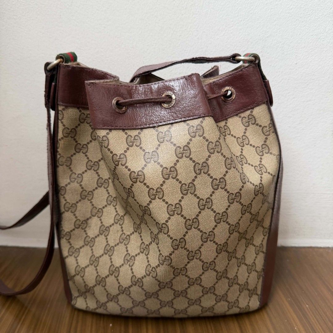 PRE OWNED AUTHENTIC GUCCI GG VINTAGE BAG (Category: Luxury Bags & Wallets) located in Paranaque City. Submitted by Glamfahd (Listing ID 1467913622, Image 3). Description: Pre Owned Authentic GUCCI GG Bag Inclusion/s: None Condition Well Used condition Marks on exterior Marks on interior Recolored trimmings and handles Bag is really a great buy! Please manage your expectations as you are buying an authentic second hand item at a fraction of the co