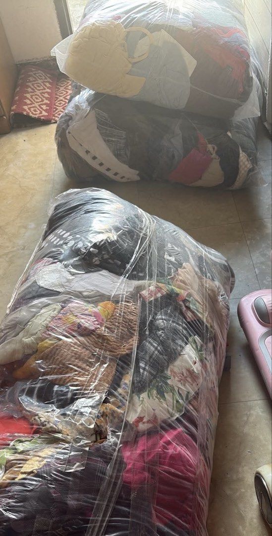 Preloved Clothes Bundle (Category: Dresses) located in Manila. Submitted by i_amcha (Listing ID 1467941590, Image 2). Description: Personal Preloved Clothes 300 Assorted 112 pcs - Short, Skirt, Pants 100 pcs - Dress 113 pcs - Tops 📍 Pacita, San Pedro.
