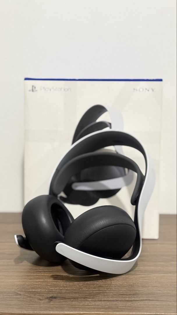 Pre-loved Sony PlayStation Pulse Elite Wireless Headset (Category: Headphones & Headsets) located in Makati City. Submitted by caezarsalad (Listing ID 1467875528, Image 1). Description: Selling my pre-loved Pulse Elite Headset for PS5 - Complete with box, manuals, PS Link USB adapter, cable - Unused charging dock & USB C Cable - Bought at GameStop in New York City - Good condition, earpads are well-care for, minimal signs of used, bihira ko gamit