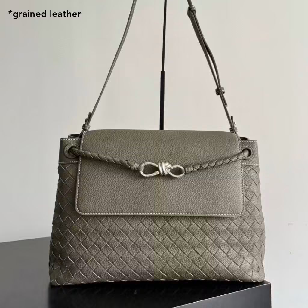 PRE-ORDER Bottega Veneta Andiamo Medium Messenger (Category: Luxury Bags & Wallets) located in Las Pinas. Submitted by g1rlboss.mnl.ph (Listing ID 1468008119, Image 1). Description: 📌50% DP REQUIRED TO PROCESS ORDER ✈️7-10 DAYS ETA ✅️ACTUAL PHOTOS POSTED 📌PAY FIRST BEFORE SHIPPING ❌️NO PICKUP/MEETUP 🚫IF IN DOUBT, DON'T BUY INCLUSION/S: Dust bag Box Paper bag.