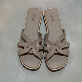 (Category: ) located in . Submitted by shoponedaysg (Listing ID 1467855013, Image 1). Description: .