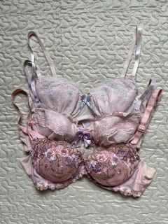 (Category: ) located in . Submitted by via.lavielle (Listing ID 1467935335, Image 1). Description: .