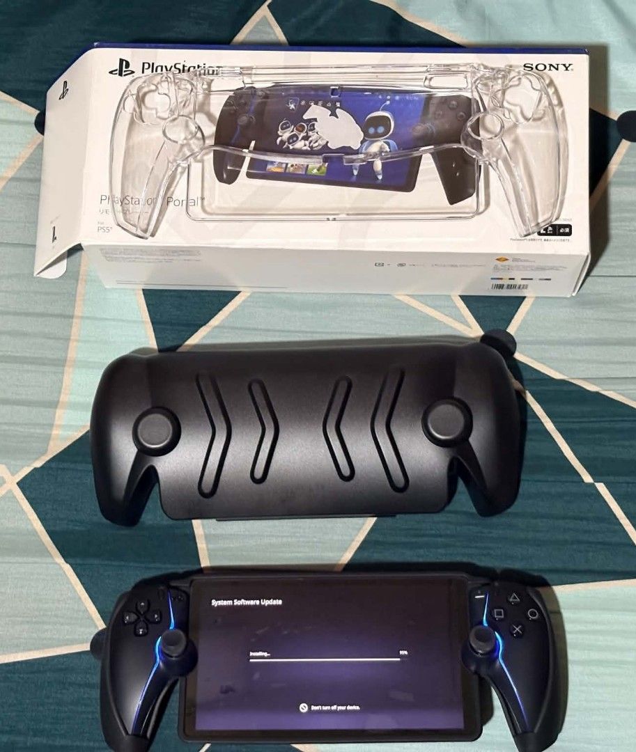 Ps Portal Black (Category: PlayStation) located in Manila. Submitted by naejvince (Listing ID 1468054546, Image 1). Description: Pabenta ulit ng tropa, bought July 2026 with receipt Complete inclusions with box Negotiable Pick up malapit Petron- Altura, Sampaloc, Manila. Can meet sa malapit. Can ship via lalamove.