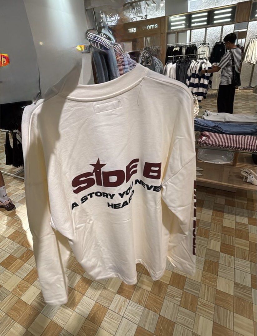 pull and bear (Category: Tops) located in Selayang. Submitted by ziqkyna (Listing ID 1467904343, Image 2). Description: Oversized .