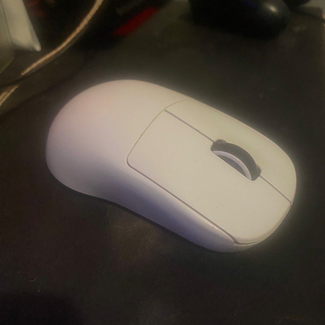 PULSAR X2H WIRED (Category: Mouse & Mousepads) located in Manila. Submitted by stdpicefai41685 (Listing ID 1467972611, Image 1). Description: PULSAR X2H WIRED used for abt a few months lang well taken care off pero it doesnt have a wire but it works with any type c wire also only inclusions is mouse.