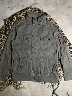 (Category: ) located in . Submitted by wan.wardrobe (Listing ID 1468022680, Image 1). Description: .