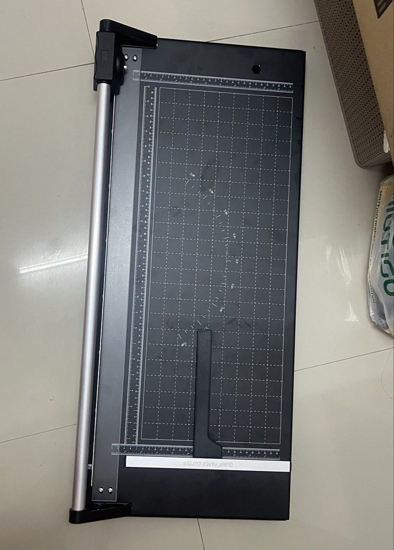 Quaff A3 Sliding Cutter BRAND NEW (Category: Craft Supplies & Tools) located in Quezon City. Submitted by reishenanigans (Listing ID 1467971305, Image 1). Description: Brand New Quaff Sliding Cutter A3 Used ONCE for trial RFS: buying ream cutter instead With box & all Complete set, no issues Bought: 2,868 (+ shipping fee) Selling: 2,600 ⭐️ Please comment/PM Loc: Ilocos Sur.