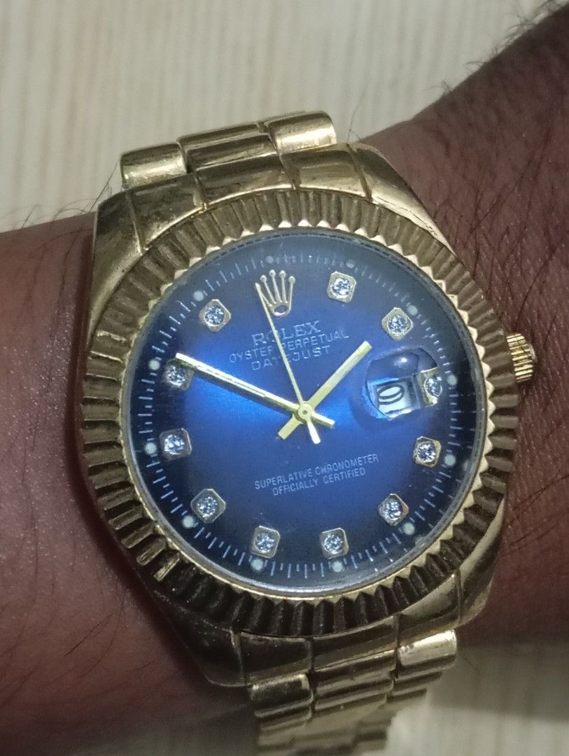Quartz (Category: Men's Watches) located in Las Pinas. Submitted by quick_deals_great_finds2 (Listing ID 1468035869, Image 3). Description: Good working condition with battery 45mm big size fits wrist 6.8 inches.