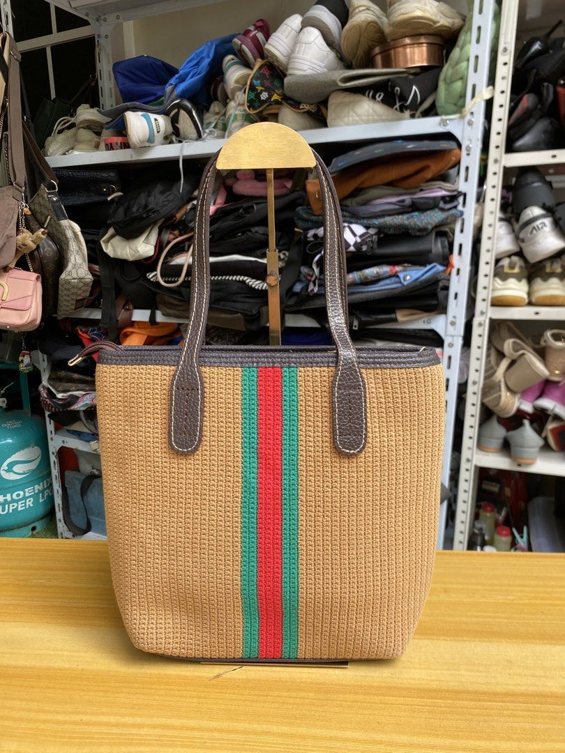 raffia tote bag (Category: Shoulder Bags) located in Davao. Submitted by jennicaestrella_1995 (Listing ID 1467982973, Image 1). Description: .