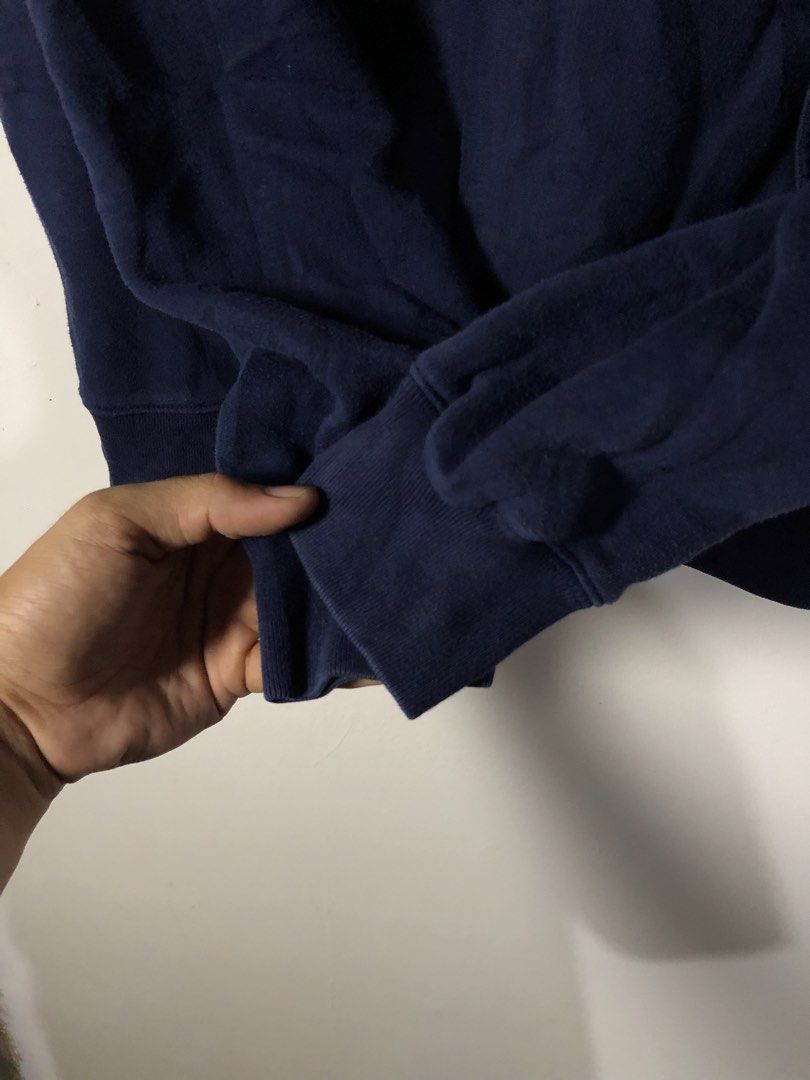 Ralph Lauren (Category: Hoodies) located in Plaridel. Submitted by eco_chic_finds (Listing ID 1467877979, Image 3). Description: Ralph Lauren Authentic/Original Size: Large Width: 24 Length: 27 Excellent Condition 9.5/10 Colorrate No issue Already washed .