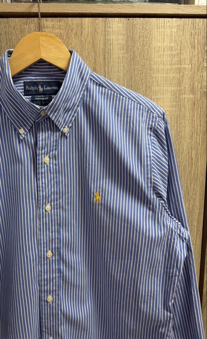 Ralph Lauren Buttondown Longslevee (Category: Formal Shirts) located in Cavite. Submitted by PRIVATE.Selection (Listing ID 1467879678, Image 3). Description: Ralph Lauren Buttondown Longslevee Size M W- 21 L- 29/30 Good as New .