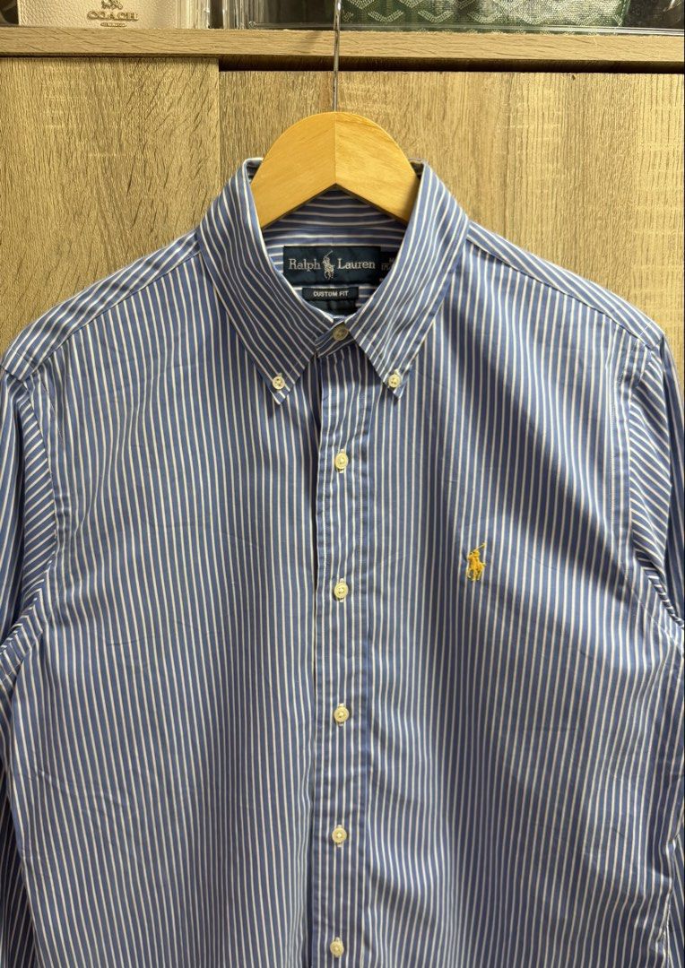 Ralph Lauren Buttondown Longslevee (Category: Formal Shirts) located in Imus. Submitted by rckrmns (Listing ID 1467890256, Image 3). Description: Ralph Lauren Buttondown Longslevee Size M W- 21 L- 29/30 Good as New .