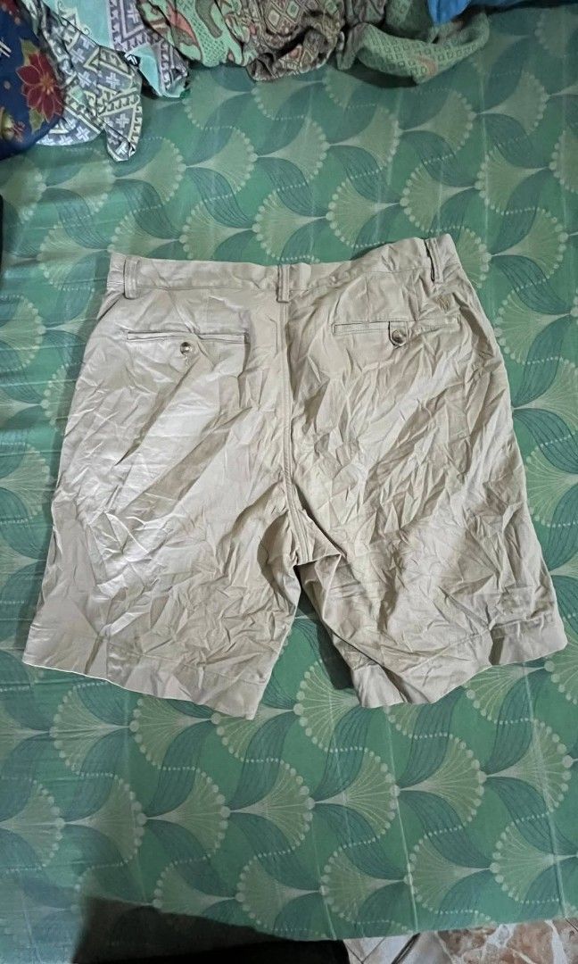Ralph Lauren Chino short (Category: Activewear) located in Siquijor. Submitted by jallthi4_12345 (Listing ID 1467943644, Image 2). Description: 32 waistline 20.5 length no issue fresh from bale loc Siquijor Visayas.