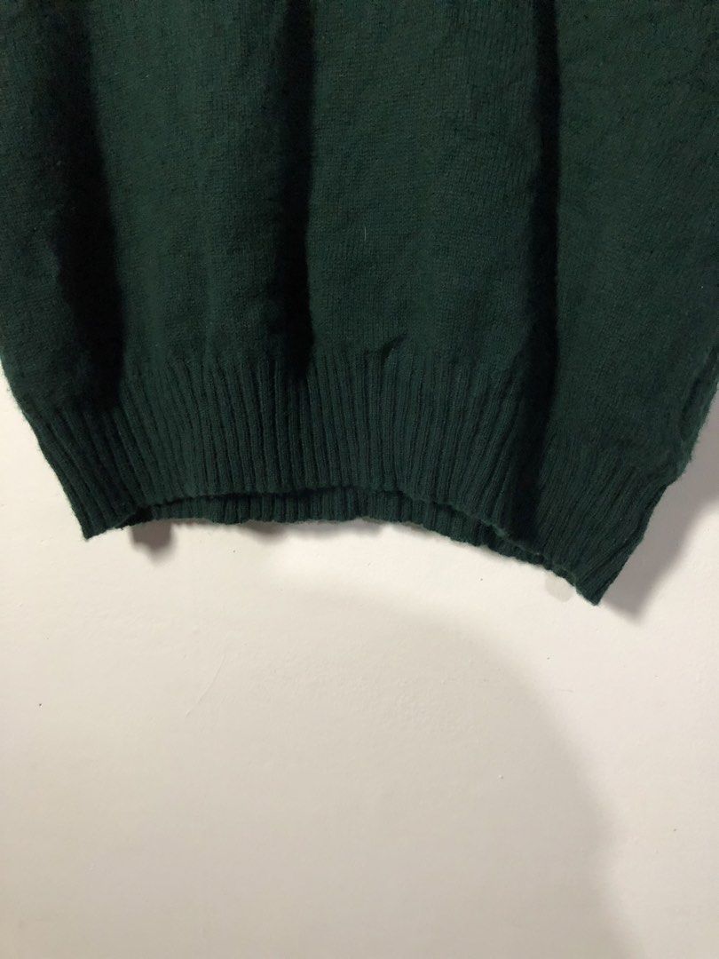 Ralph Lauren knitted vest (Category: Vests) located in Plaridel. Submitted by eco_chic_finds (Listing ID 1467867805, Image 3). Description: Ralph Lauren vest Size: Large Width: 22 Length: 28 Like new Condition 10/10 Colorrate No issue.