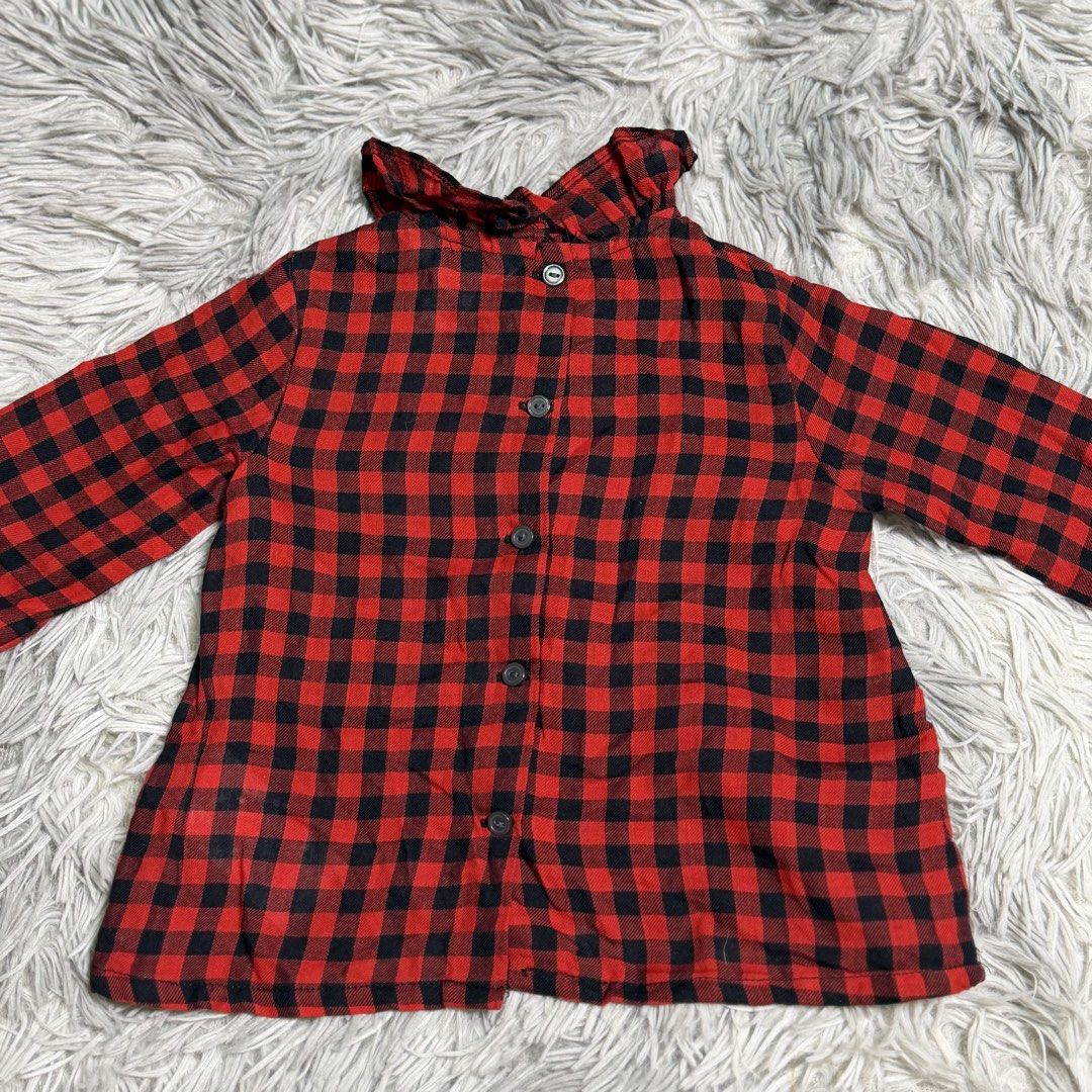 Ralph Lauren Red Checkered Top 6 months (Category: Babies & Kids Fashion) located in Valenzuela. Submitted by itshanaaaaa_ (Listing ID 1467926709, Image 3). Description: Ralph Lauren ♡ Red Checkered Top CODE: TMH015 SIZE: 6m CONDITION: EUC ₱300 MINE + CODE ♡ — Once yours, please fill out the order form to proceed. — NO CANCELLATION once claimed. — PAYMENT FIRST • NO COD MOP: GCash • MariBank • Maya • GoTyme • BDO .