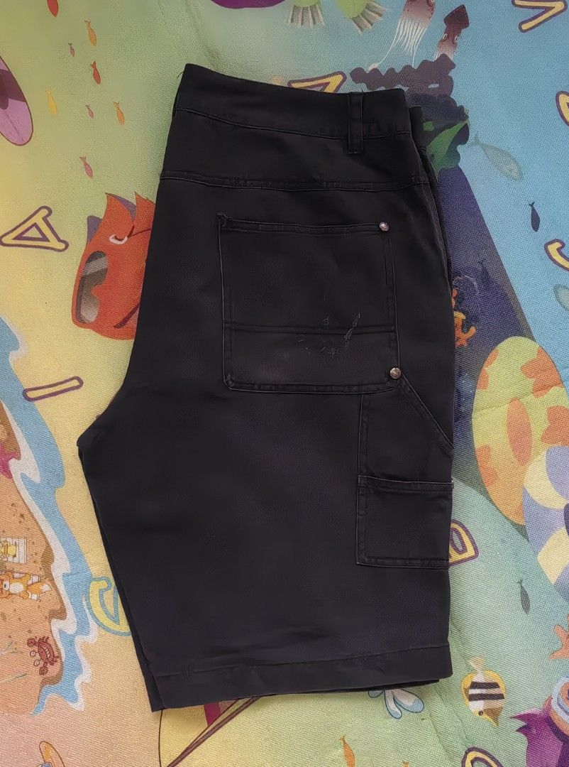 RANDOM CARPENTER JORTS (Category: Shorts) located in Legazpi City. Submitted by livedolphin_68dee2 (Listing ID 1467879085, Image 1). Description: WAIST 33 LENGTH-21 HEM-10 VGOOD CONDITION 9/10 COLOR RATE.