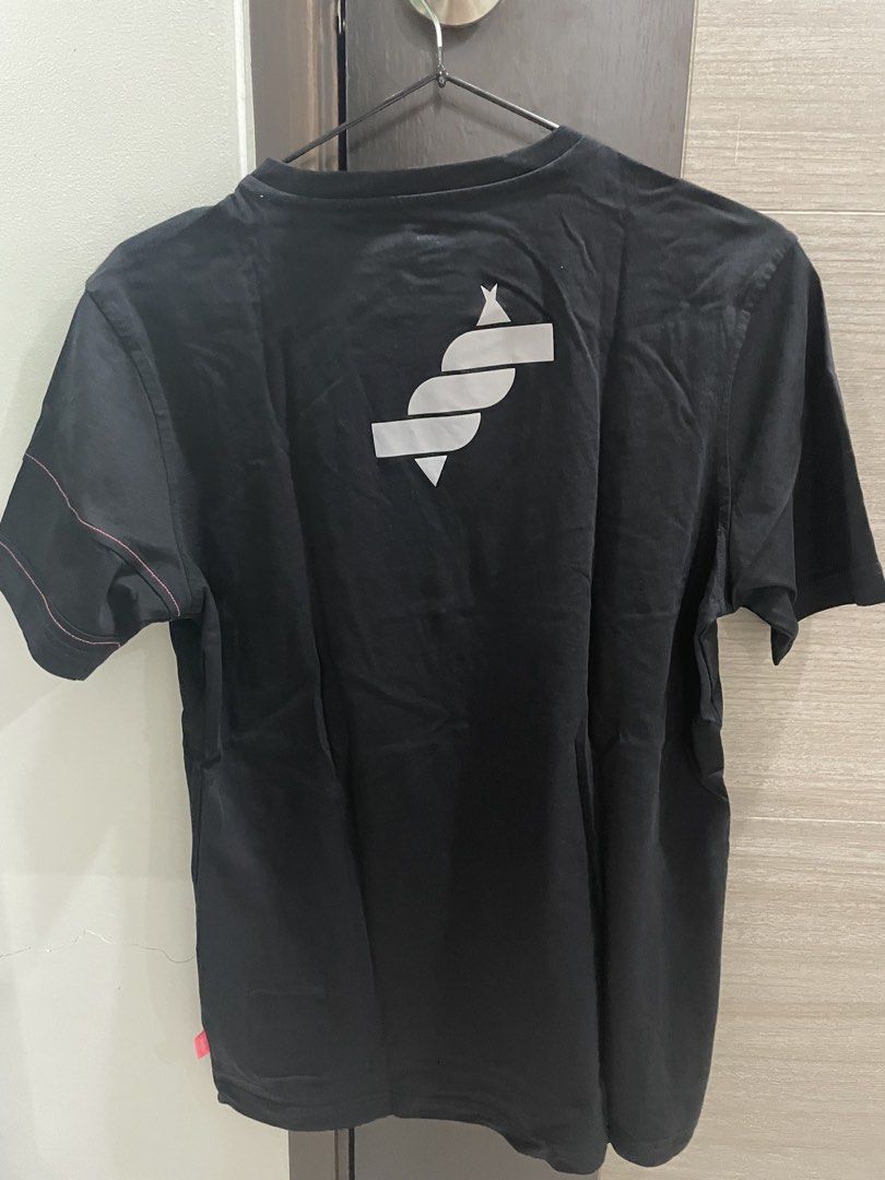 Rapha tshirt sydney (Category: Activewear) located in Malabon City. Submitted by clbm_0308 (Listing ID 1468021841, Image 1). Description: Brand new without tag. Never worn. Purchased from Rapha Store in Sydney..