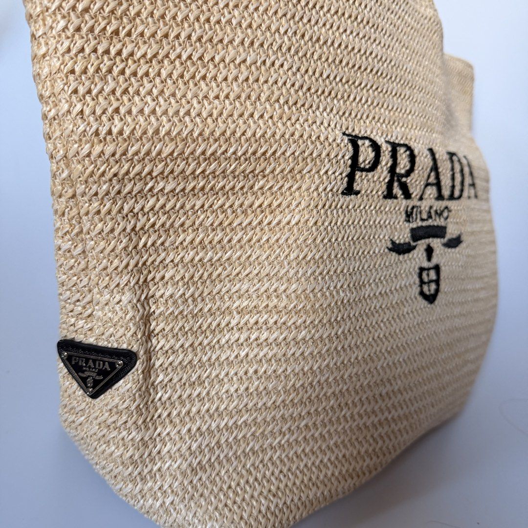 Rattan Tote Bag for Free or 999 (Category: Tote Bags) located in Mandaluyong City. Submitted by elite.essence.ph2 (Listing ID 1467925621, Image 2). Description: Free if you buy any bags worth 5000 up.
