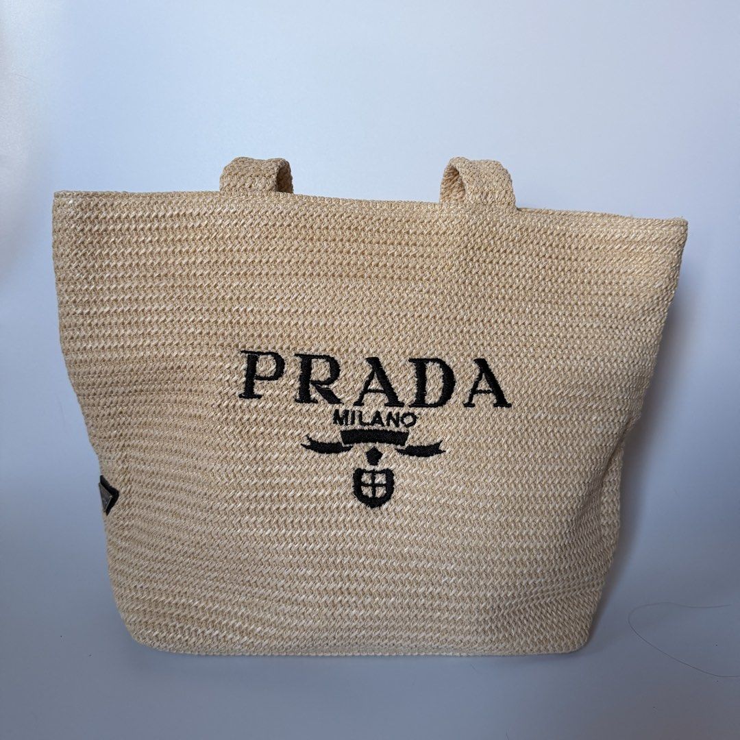 Rattan Tote Bag for Free or 999 (Category: Tote Bags) located in Mandaluyong City. Submitted by elite.essence.ph2 (Listing ID 1467925621, Image 1). Description: Free if you buy any bags worth 5000 up.